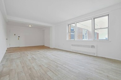 The Blackstone unit 12C, Bronx, NY 10463 - photo 4