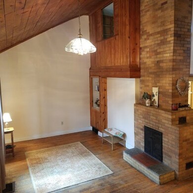 310 Strathmore Ave, Erie, PA 16505 - photo 2