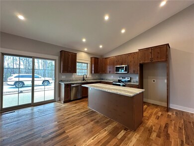 189 Jefferson Place, Walhalla, SC 29691 - photo 7