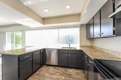 274 Meadow Path Dr, San Antonio, TX 78227 - photo 5