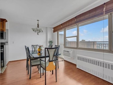 2925 W 5 St unit 23B, Brooklyn, NY 11224 - photo 4