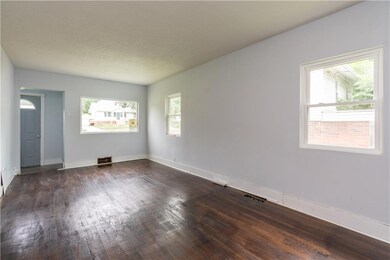 1247 56th St, Des Moines, IA 50311 - photo 7