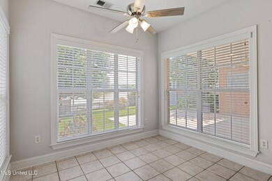 1655 Lantern Ln-11