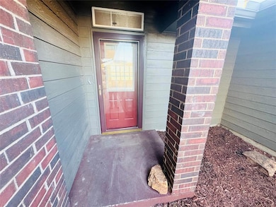 209 Bradgate Dr, Yukon, OK 73099 - photo 3