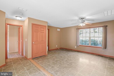 4995 Wright Rd, Fayetteville, PA 17222 - photo 3