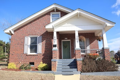 223 Park St, Ninety Six, SC 29666 - photo 3