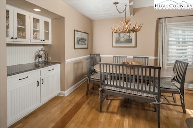 613 Laurel Ln, Blowing Rock, NC 28605 - photo 6