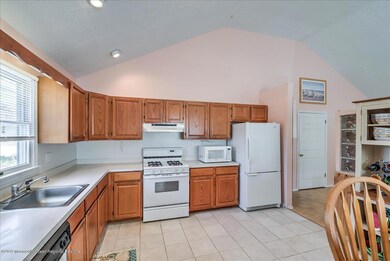 11-KITCHEN(1)