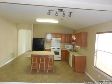 9623 Dawn Trail, San Antonio, TX 78254 - photo 5