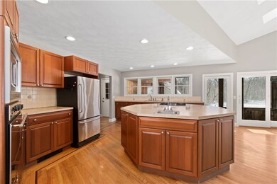 724 Central Pike, North Scituate, RI 02857 - photo 6