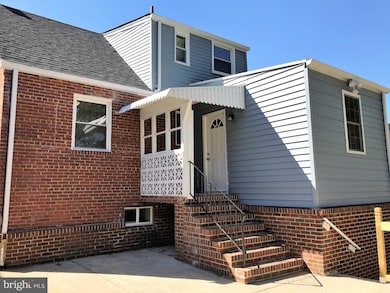 5418 Gallatin St, Hyattsville, MD 20781 - photo 2