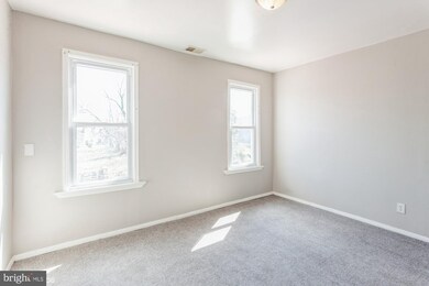 134 S Kossuth St, Baltimore, MD 21229 - photo 5