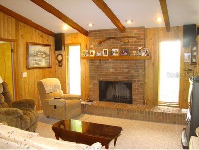 LIVING ROOM W FIREPLACE