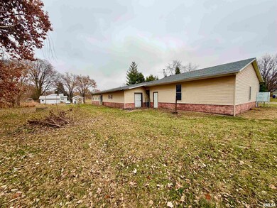 301 S 11th St, Keithsburg, IL 61442 - photo 4