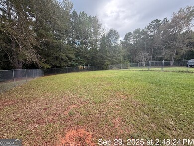 14 Oak Valley Dr, Forsyth, GA 31029 - photo 2