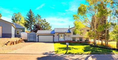 1526 Lecuyer Dr, Craig, CO 81625 - photo 2