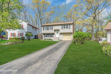 6 Robin Rd unit 1000, Howell, NJ 07731 - photo 4