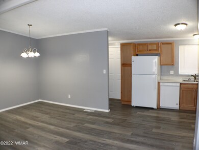 Dining area & Kitchen