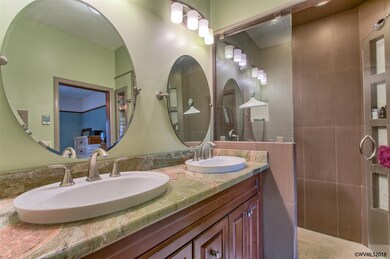 1186 9th Ave SW, Albany, OR 97321 - photo 5