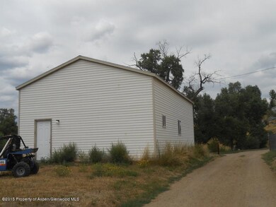 517 E 7th St, Craig, CO 81625 - photo 4