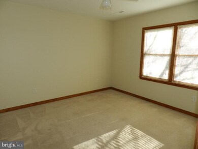 10413 Chesterwood Dr, Spotsylvania, VA 22553 - photo 7