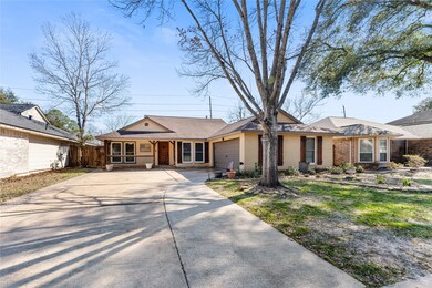 8542 Sunny Ridge Dr, Houston, TX 77095 - photo 2