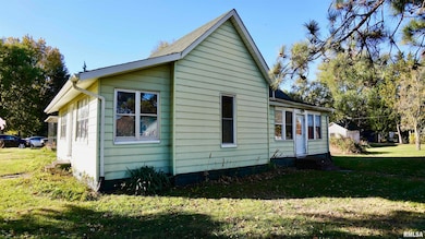 202 S 1st St, Easton, IL 62633 - photo 7