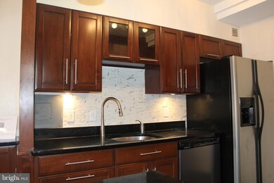 Essex unit 413, Washington, DC 20008 - photo 4