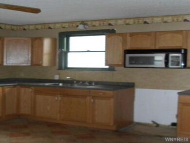 33 Ward Rd, North Tonawanda, NY 14120 - photo 2