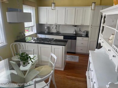 521 Castleton Ave unit 2E, Staten Island, NY 10301 - photo 6