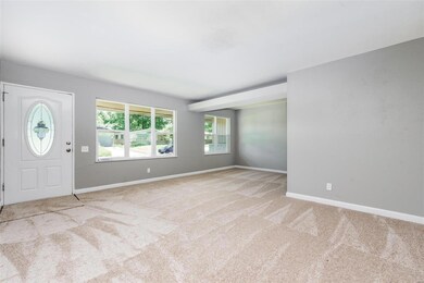 10721 Hallwood Dr, Saint Louis, MO 63136 - photo 4