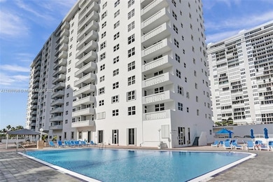 Galt Towers Condominium unit 2S, Fort Lauderdale, FL 33308 - photo 3