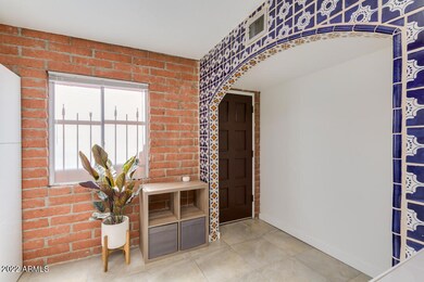 Front entryway 2