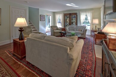 16 Clay Ave, Oak Bluffs, MA 02557 - photo 5