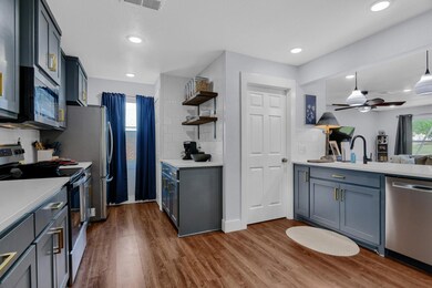 420 E Burrell St, Denison, TX 75021 - photo 3