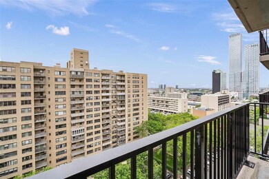 225 Saint Pauls Ave unit 15G, Jersey City, NJ 07306 - photo 4