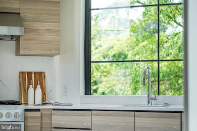 2901 Newark St NW, Washington, DC 20008 - photo 6