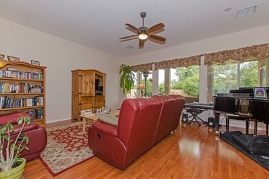 10 Livingroom 1