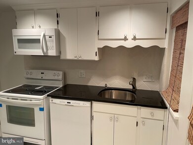 2812 S Abingdon St unit A, Arlington, VA 22206 - photo 4