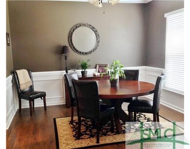 Dining Room. Large Dining Room perfect for family 
