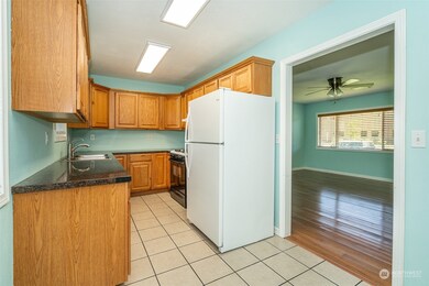 441 28th Ave, Longview, WA 98632 - photo 4