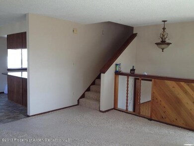 697 E 9th St, Craig, CO 81625 - photo 5