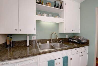 824_w_13th_st_MLS_HID1099123_ROOMkitchen