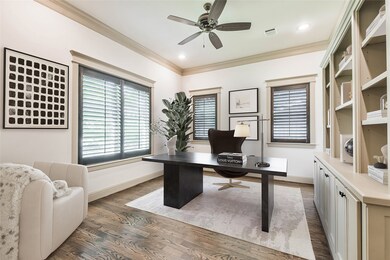 1555 Hewitt Dr, Houston, TX 77018 - photo 5