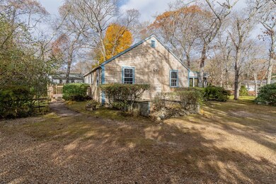 7 Elm St, Vineyard Haven, MA 02568 - photo 2