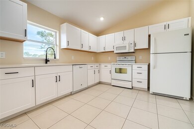 2045 NE 28th St unit 33, Cape Coral, FL 33909 - photo 5