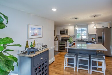 137 Seagate LaneHyannis_Michelle Kaye Ph