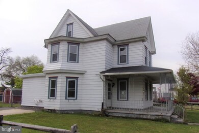 596 N Delaware St, Paulsboro, NJ 08066 - photo 2