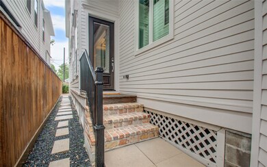 817 E 24th St, Houston, TX 77009 - photo 3