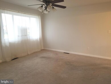 317 Taney Dr, Taneytown, MD 21787 - photo 4